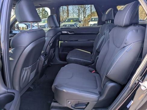 Used 2025 Hyundai Palisade Calligraphy image 16