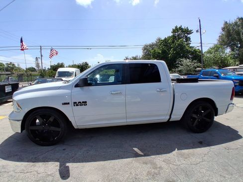 Used 2015 RAM 1500 Big Horn RWD image 3