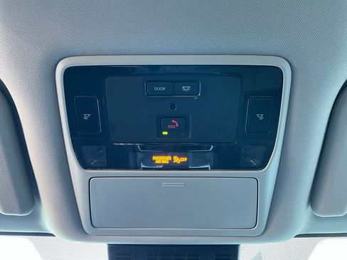 Used 2025 Toyota Grand Highlander FWD image 18