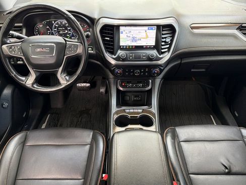 Used 2022 GMC Acadia AT4 w/ Technology Package AWD/4WD image 13