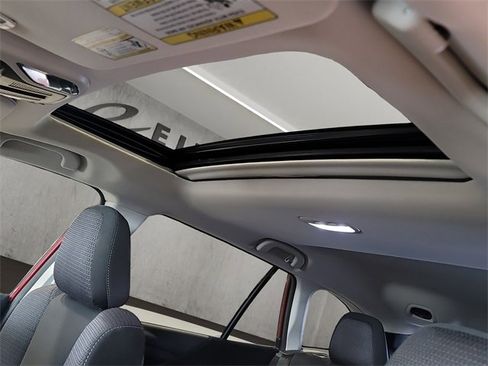 Used 2024 Subaru Outback Premium image 11