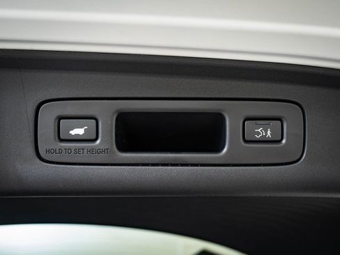 Used 2025 Acura ADX AWD image 21