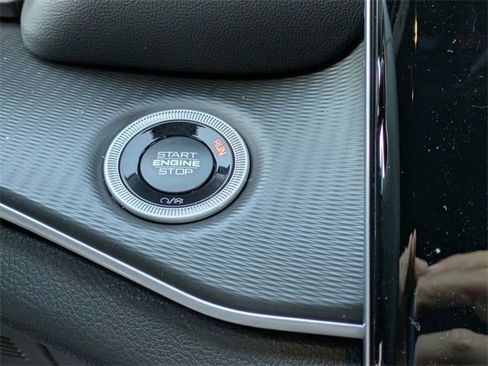 New 2025 Jeep Grand Cherokee Altitude image 21