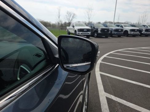 Used 2014 Nissan Rogue S image 8