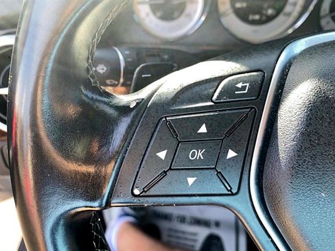 Used 2015 Mercedes-Benz GLK 350 2WD image 19