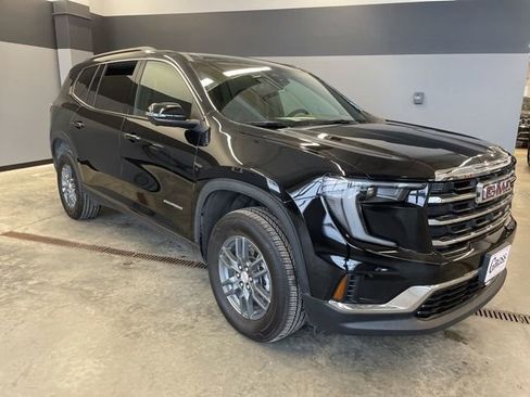 Used 2025 GMC Acadia Elevation image 2