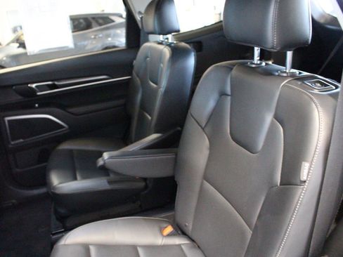 Used 2025 Kia Telluride S image 31