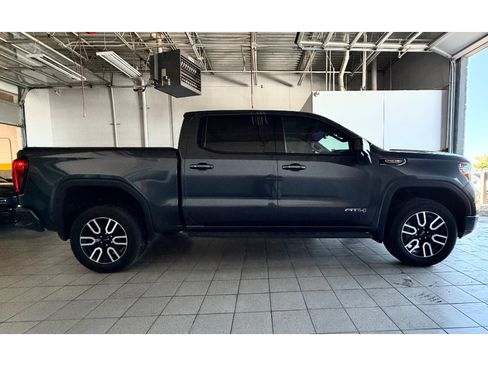 Used 2021 GMC Sierra 1500 AT4 w/ AT4 Value Package AWD/4WD image 6