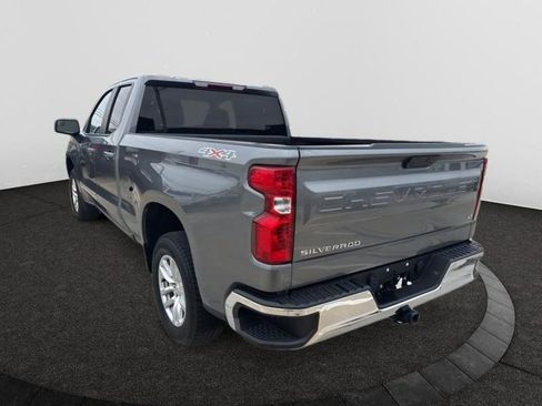Used 2022 Chevrolet Silverado 1500 LT w/ Bed Protection Package image 5