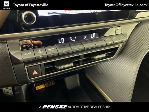 Certified 2025 Toyota Camry SE FWD image 31