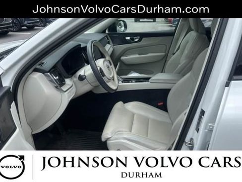 Used 2023 Volvo XC60 B5 Ultimate w/ Climate Package FWD image 7