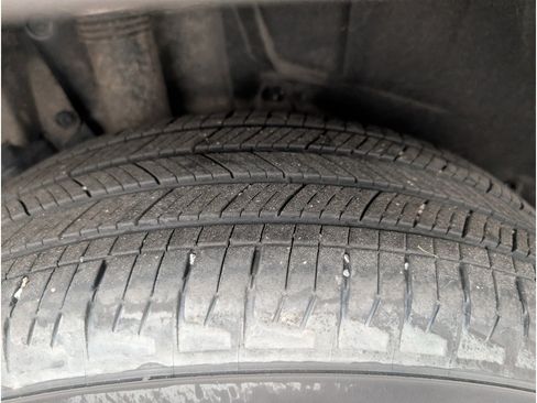 Used 2024 Toyota RAV4 XLE AWD/4WD image 22