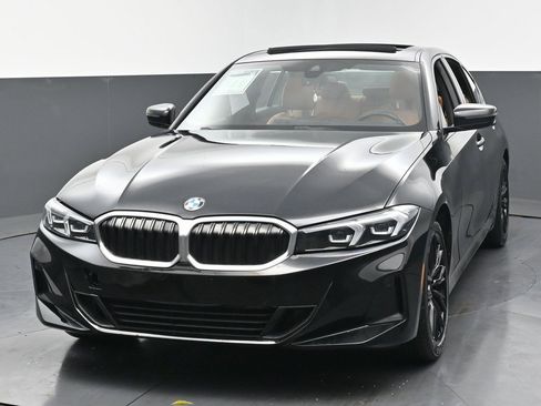 Used 2023 BMW 330i xDrive Sedan w/ Premium Package image 7