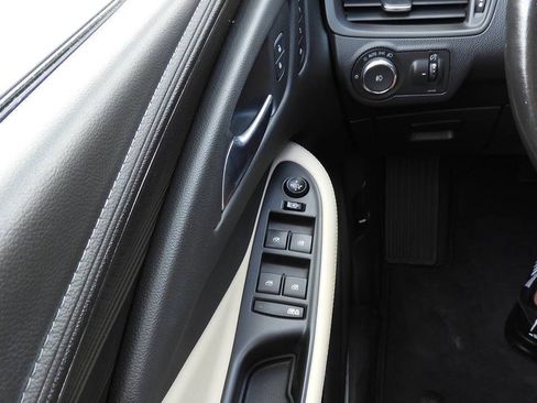 Used 2020 Buick Envision Essence w/ LPO, Interior Luxury Package FWD image 19