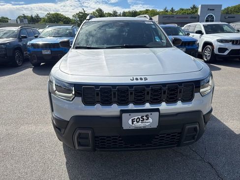 New 2026 Jeep Cherokee Laredo AWD/4WD image 8