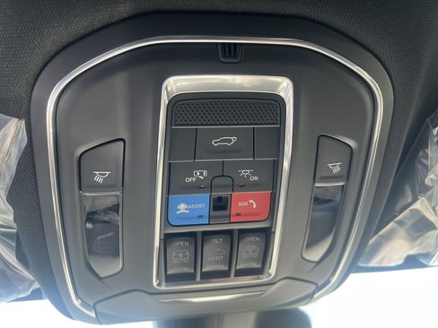 New 2026 Jeep Grand Wagoneer L Limited AWD/4WD image 29