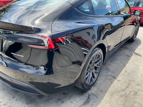 Used 2024 Tesla Model 3 Long Range AWD/4WD image 91