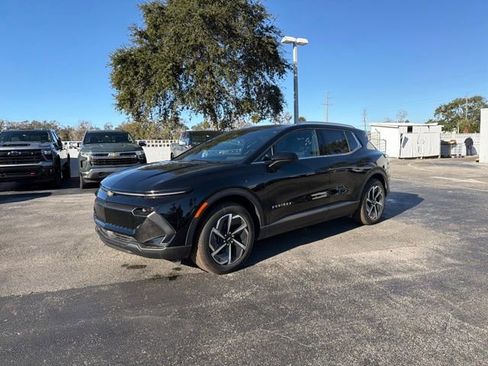 New 2026 Chevrolet Equinox EV LT image 2