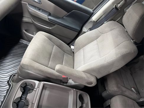 Used 2016 Honda Odyssey SE image 30
