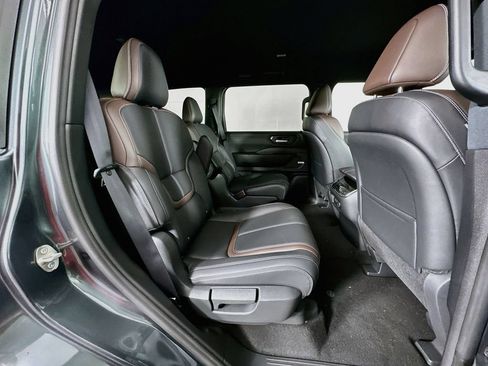 New 2026 Nissan Armada SL w/ Captain's Chari Seat Package AWD/4WD image 36