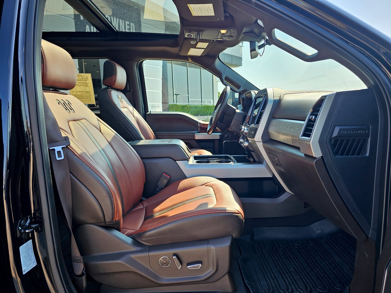 Used 2022 Ford F350 King Ranch w/ King Ranch Ultimate Package AWD/4WD image 31