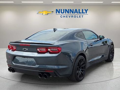Used 2023 Chevrolet Camaro LT RWD image 5