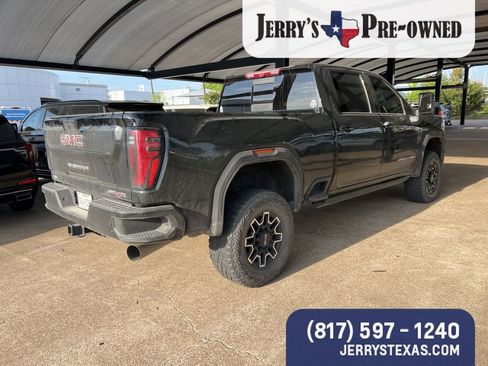 Used 2024 GMC Sierra 2500 AT4X image 4