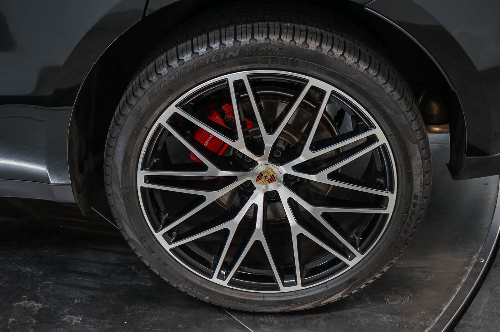 Certified 2026 Porsche Macan S AWD/4WD image 13