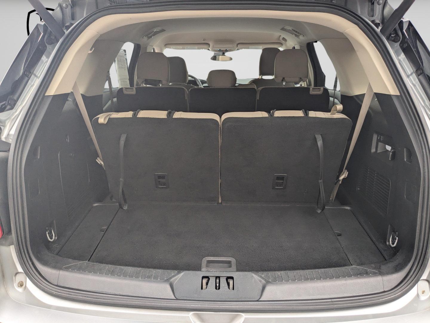 Used 2023 Ford Explorer 2WD image 9
