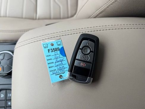 New 2025 Ford Ranger Lariat w/ Chrome Accent Package image 38