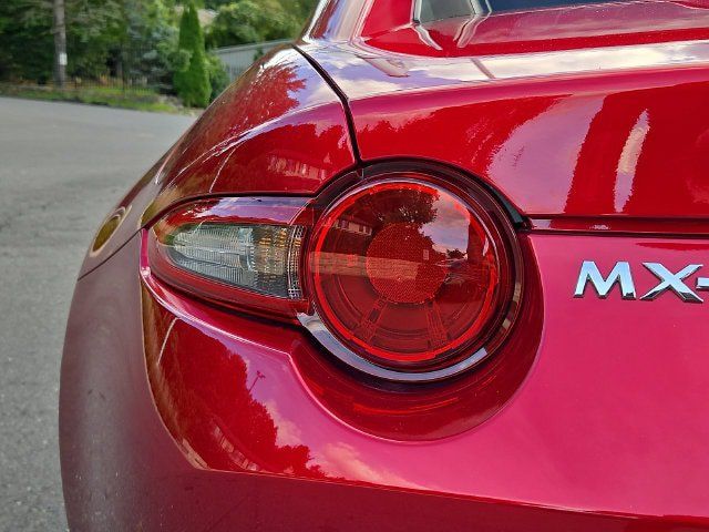 Used 2020 MAZDA MX-5 Miata RF Grand Touring RWD image 13