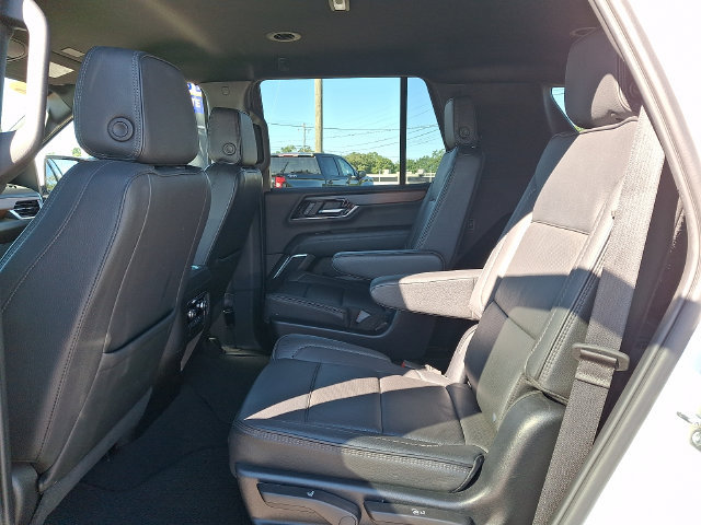Used 2025 GMC Yukon Denali AWD/4WD image 10