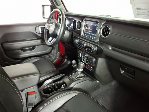 Used 2021 Jeep Wrangler Unlimited Sahara w/ Safety Group AWD/4WD image 8