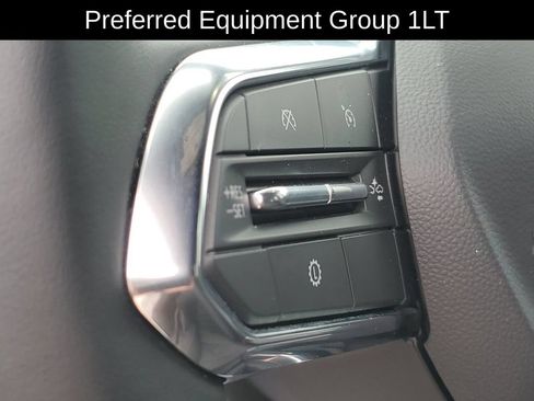 Used 2026 Chevrolet Equinox LT w/ LPO, Floor Liner Package FWD image 10