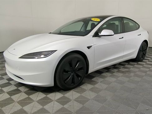 Used 2024 Tesla Model 3 Long Range image 9