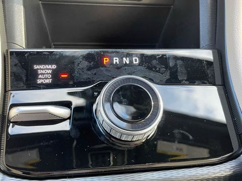 New 2025 Jeep Grand Cherokee Limited w/ Black Appearance Package image 30