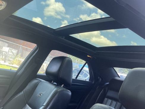 Used 2014 Chrysler 300 S AWD/4WD image 17