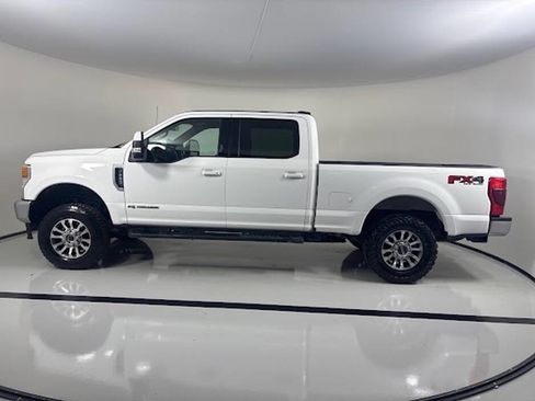 Used 2022 Ford F250 Lariat w/ Lariat Value Package image 4