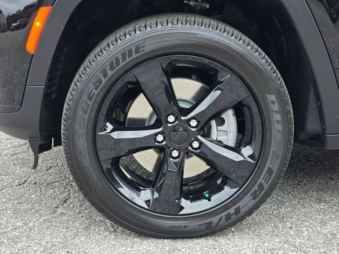 New 2025 Jeep Grand Cherokee L Altitude AWD/4WD image 15