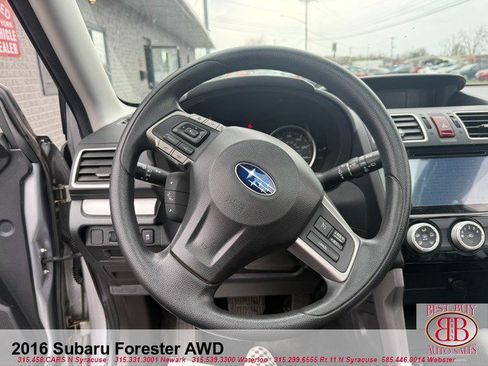 Used 2016 Subaru Forester 2.5i Premium w/ All-Weather Package AWD/4WD image 33