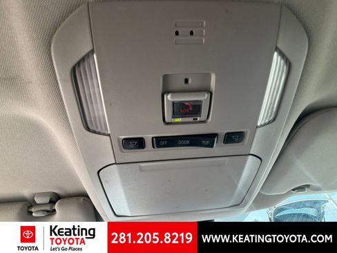 Used 2023 Toyota Highlander L FWD image 20