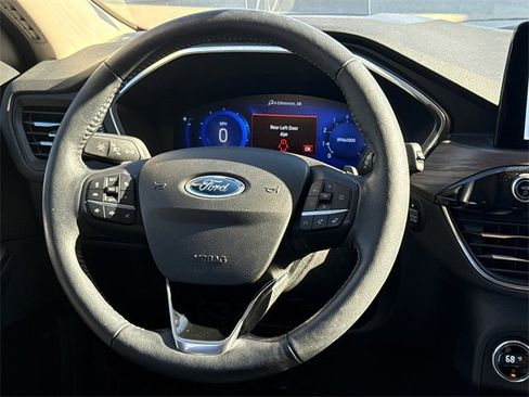 Used 2020 Ford Escape Titanium w/ Titanium Premium Package 2.0 image 13