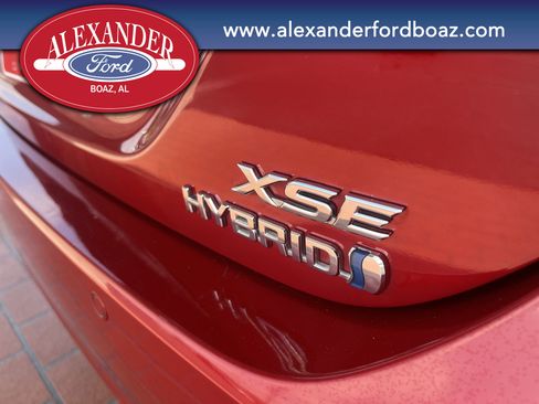 Used 2021 Toyota Camry XSE image 7