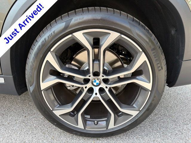 Used 2026 BMW X5 xDrive40i AWD/4WD image 14