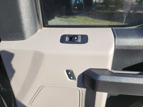 Used 2018 Ford F250 XL w/ Power Equipment Group image 39