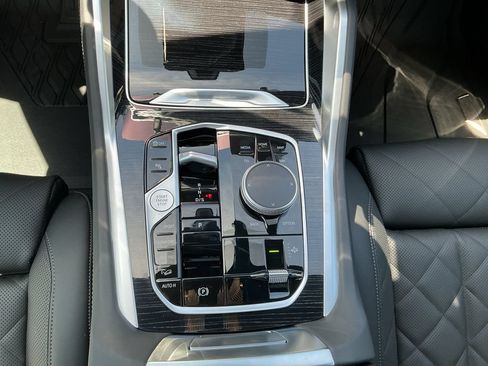 New 2026 BMW X6 xDrive40i AWD/4WD image 13