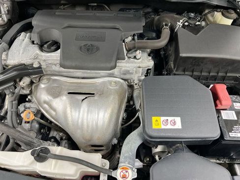 Used 2017 Toyota Camry SE FWD image 24