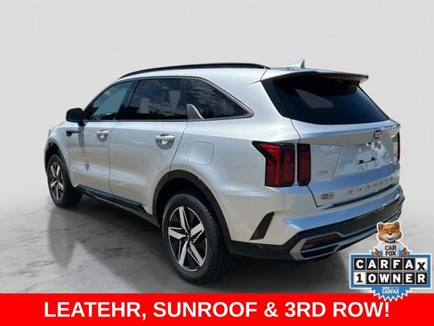 Used 2021 Kia Sorento EX w/ Panoramic Sunroof Package AWD/4WD image 3