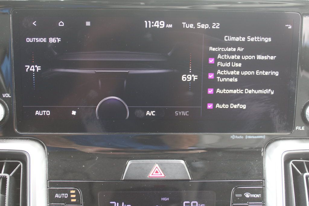 Certified 2023 Kia Sorento EX w/ Panoramic Sunroof Package FWD image 48