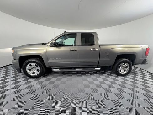 Used 2017 Chevrolet Silverado 1500 LT w/ All Star Edition AWD/4WD image 12